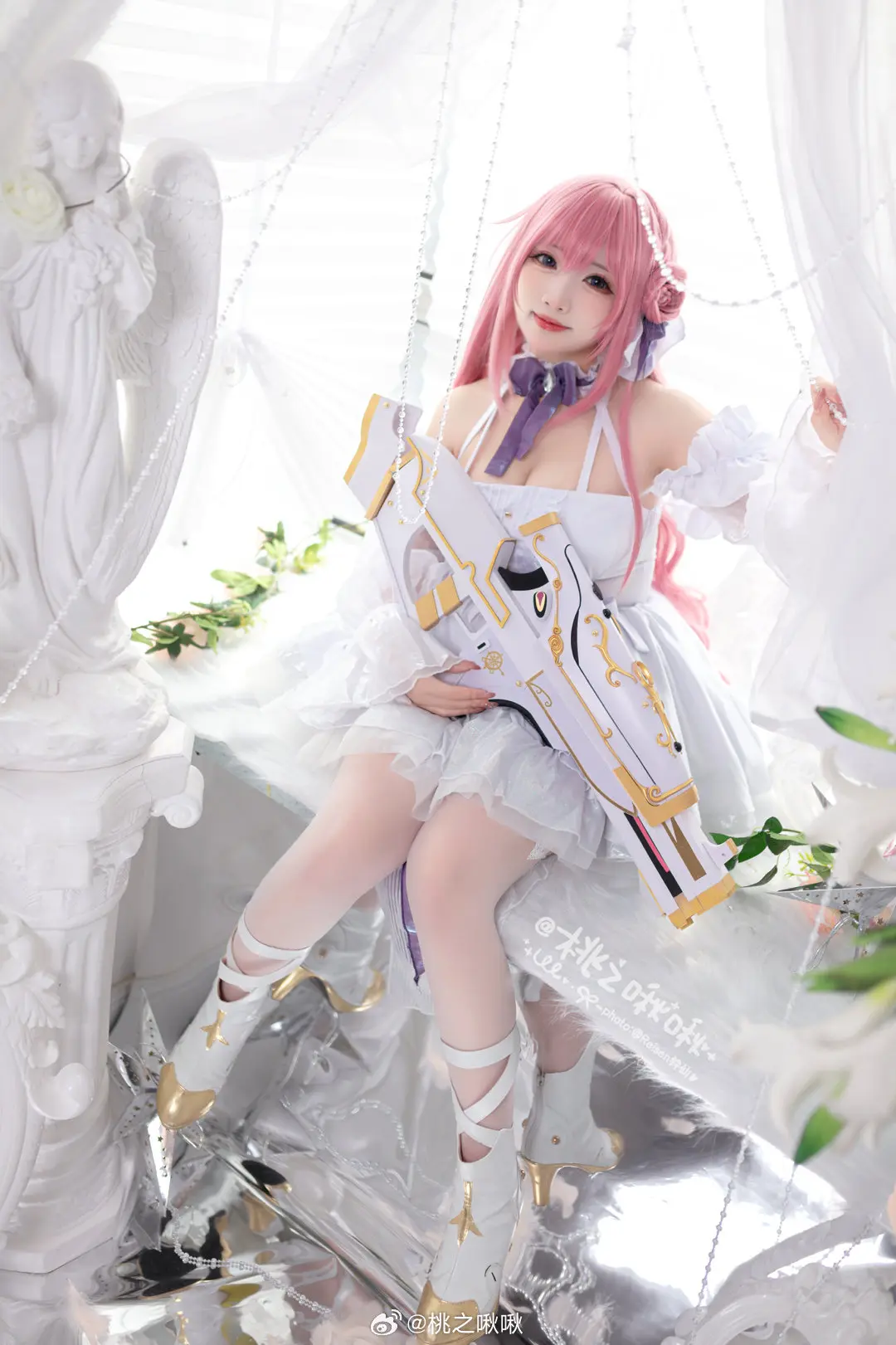 COSPLAY nikke:胜利女神 桃乐丝@@桃之啾啾-公众号小姨ai