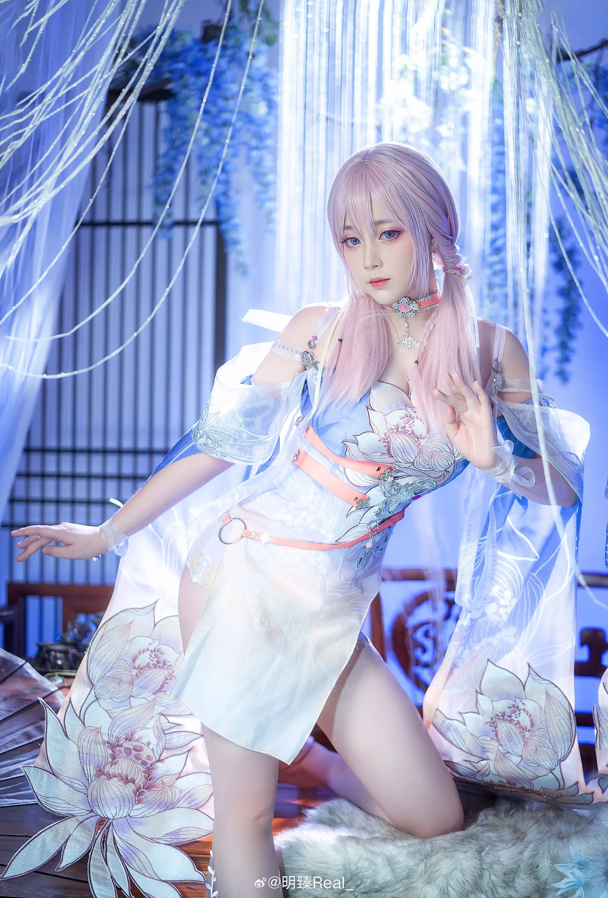 COSPLAY 手到病除，换天地一片清净。 永劫无间 殷紫萍@明臻Real_-公众号小姨ai