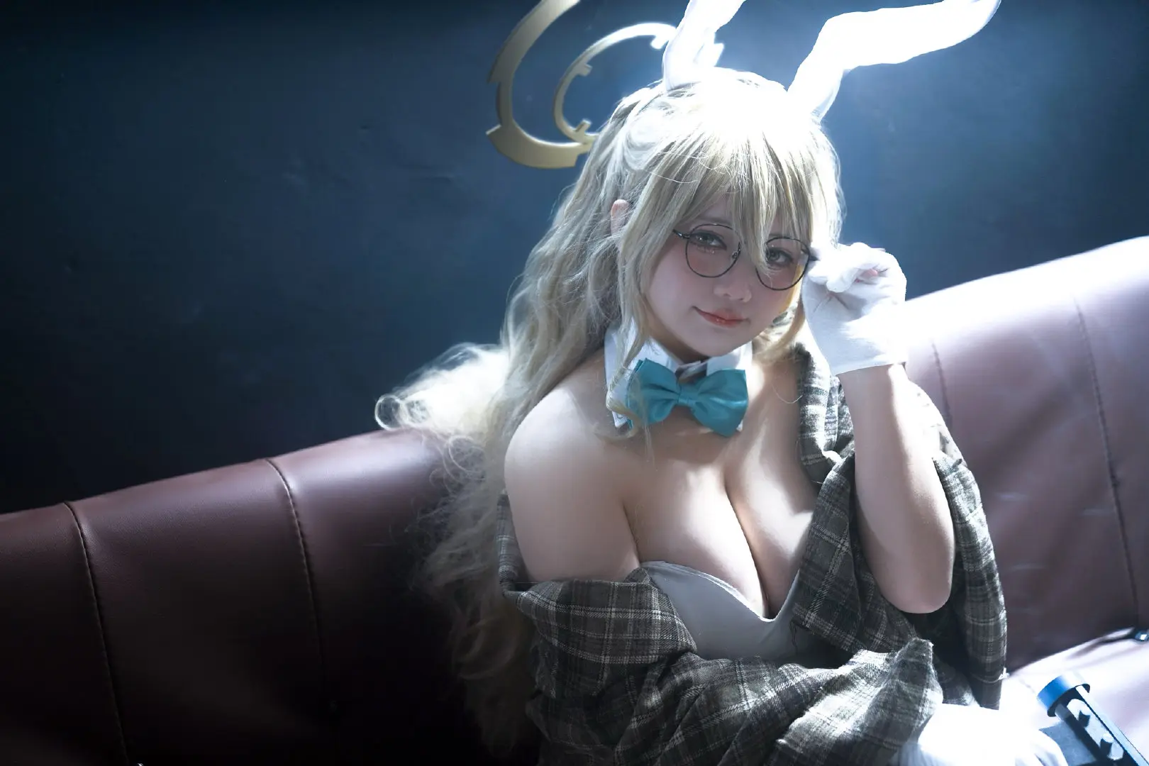 COSPLAY 这样就能成为更完美的…「兔子」了哦。蔚蓝档案@慧眼的奈娜 COSPLAY-第5张