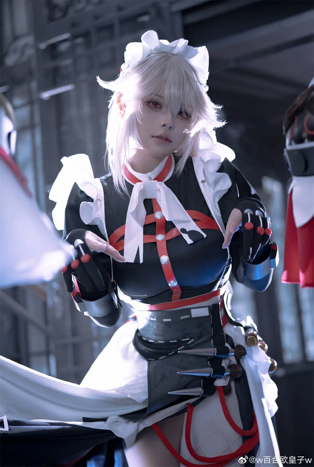 COSPLAY 竖起耳朵。违反者…会受到惩罚喔~ 绝区零 丽娜@w百合欧皇子w-公众号小姨ai