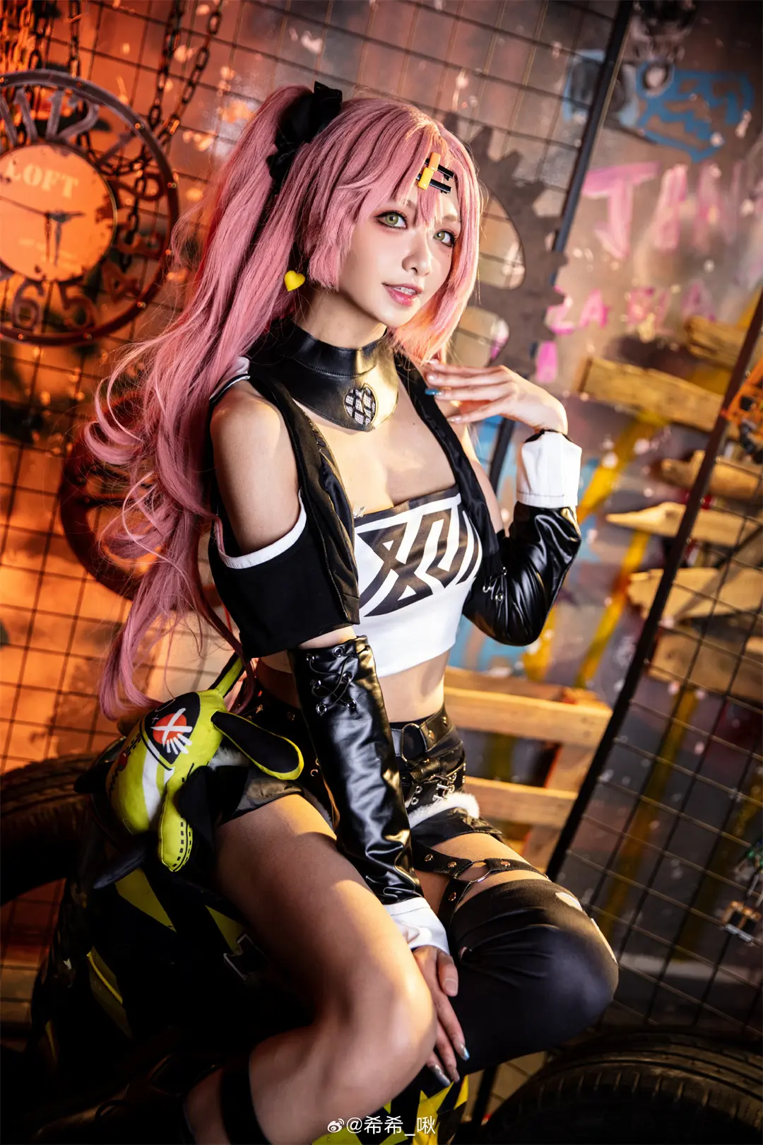 COSPLAY 绝区零 妮可@希希_啾-公众号小姨ai