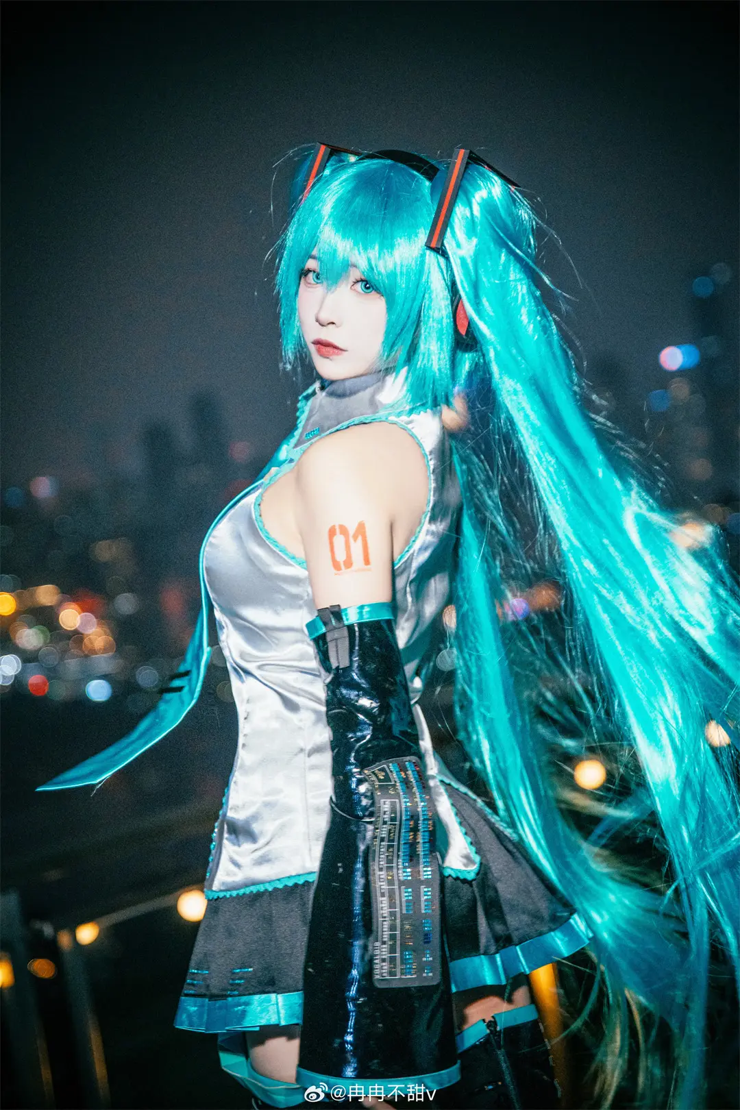 cosplay 从未来传来的最初之声🎵 世界第一公主殿下——初音未来！@冉冉不甜v-公众号小姨ai