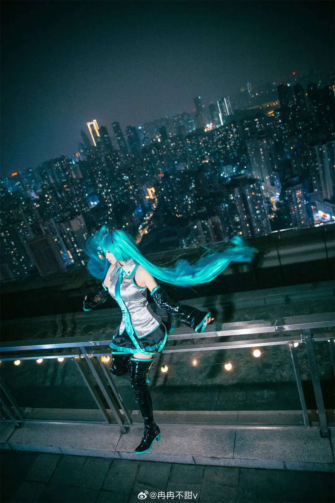 cosplay 从未来传来的最初之声🎵 世界第一公主殿下——初音未来！@冉冉不甜v COSPLAY-第2张