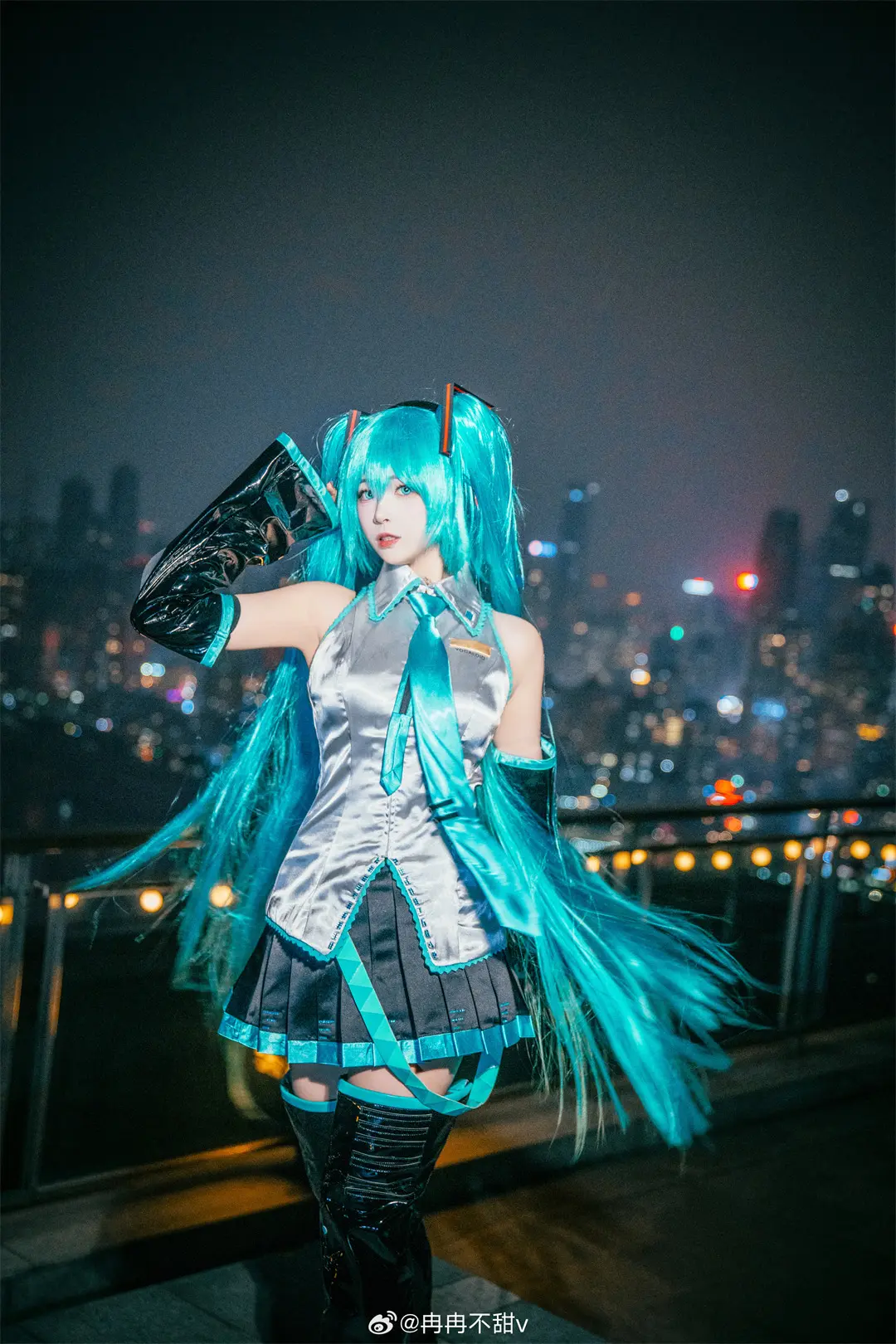 cosplay 从未来传来的最初之声🎵 世界第一公主殿下——初音未来！@冉冉不甜v COSPLAY-第8张