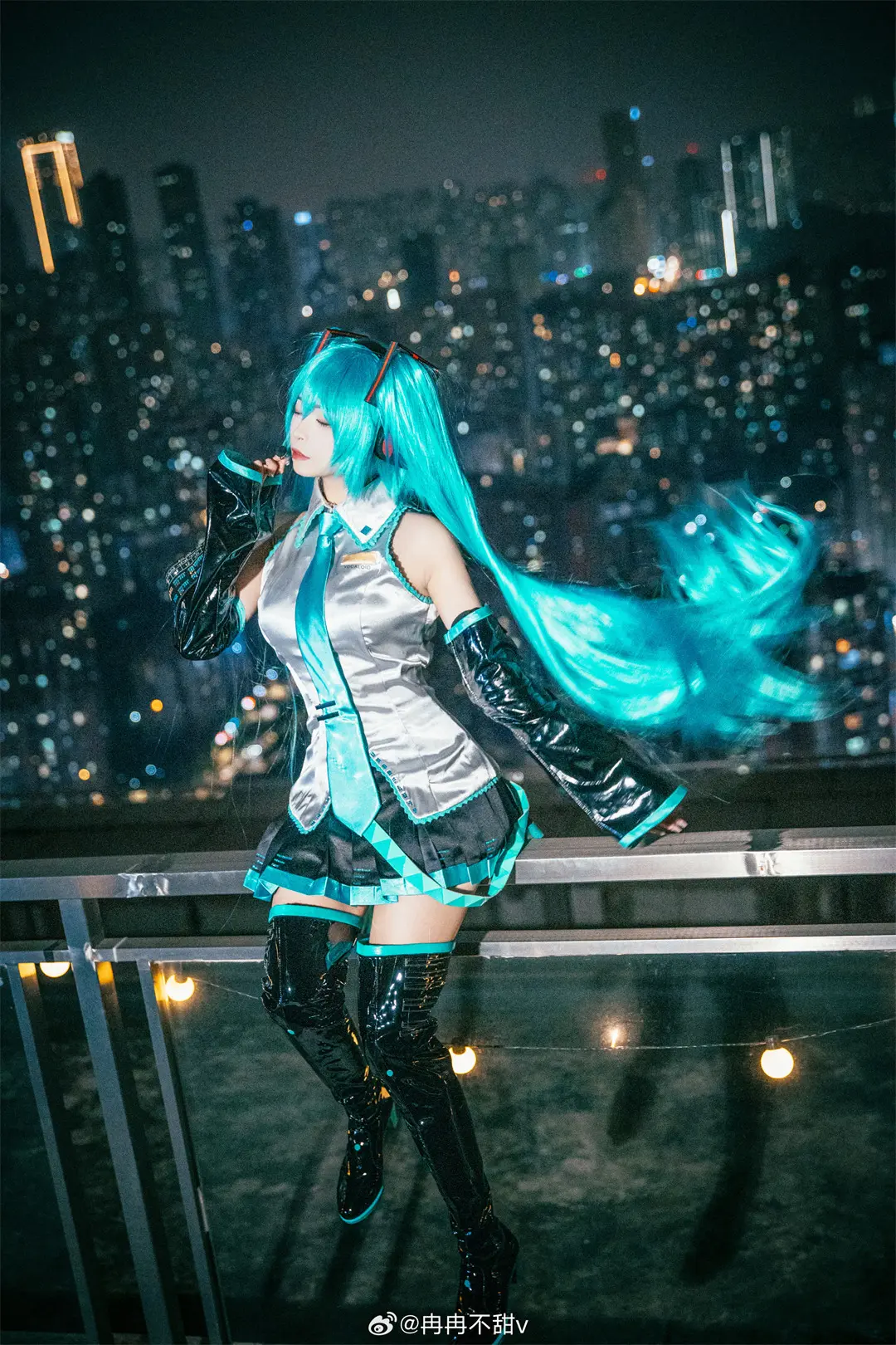 cosplay 从未来传来的最初之声🎵 世界第一公主殿下——初音未来！@冉冉不甜v COSPLAY-第3张