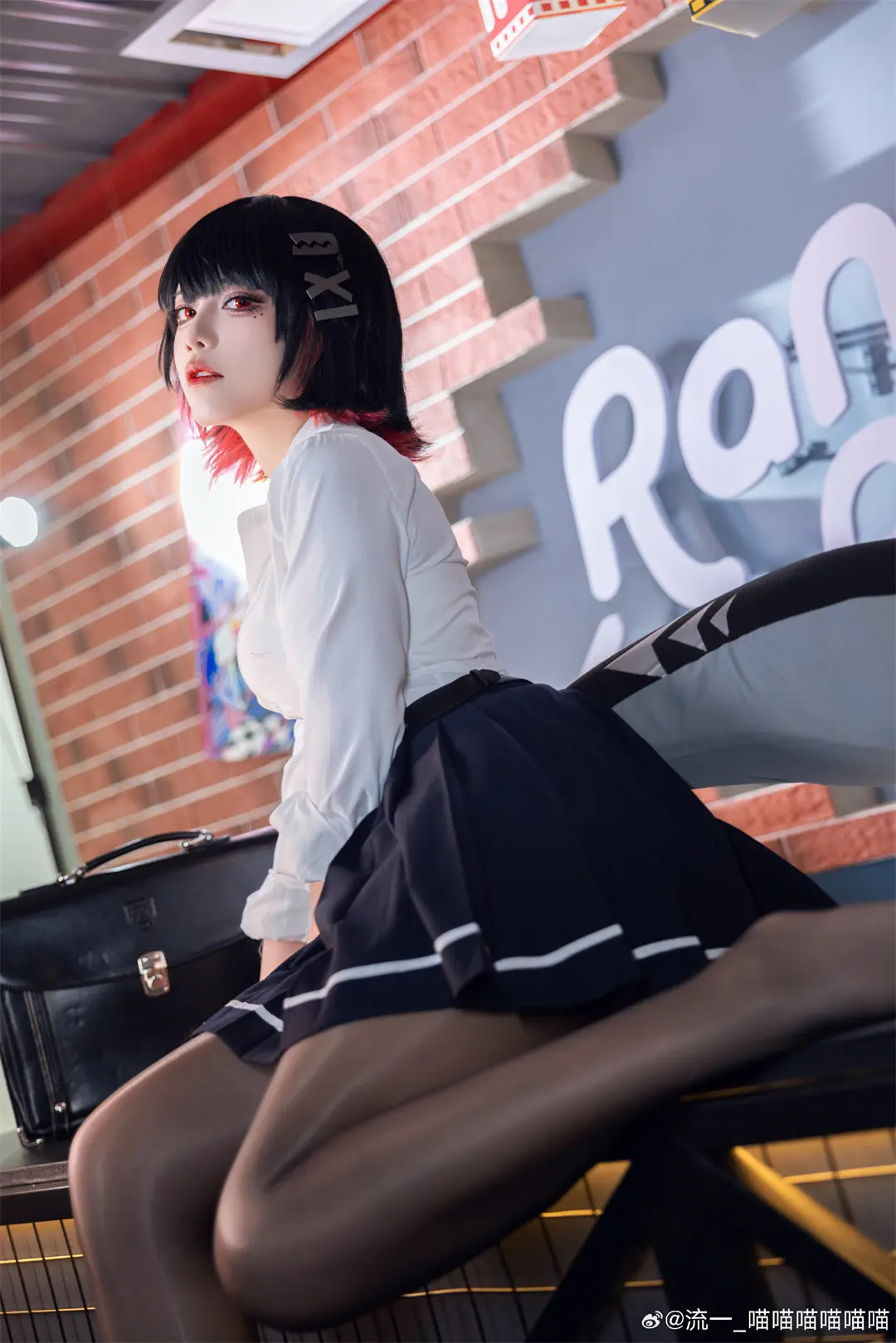 COSPLAY 绝区零 艾莲鲨疯@流一_喵喵喵喵喵喵-公众号小姨ai