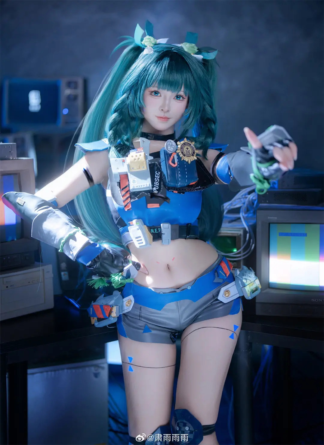 COSPLAY 春花秋月何时了，多喝热水心情好。要来点吗？ 绝区零 青衣@肃雨雨雨-公众号小姨ai