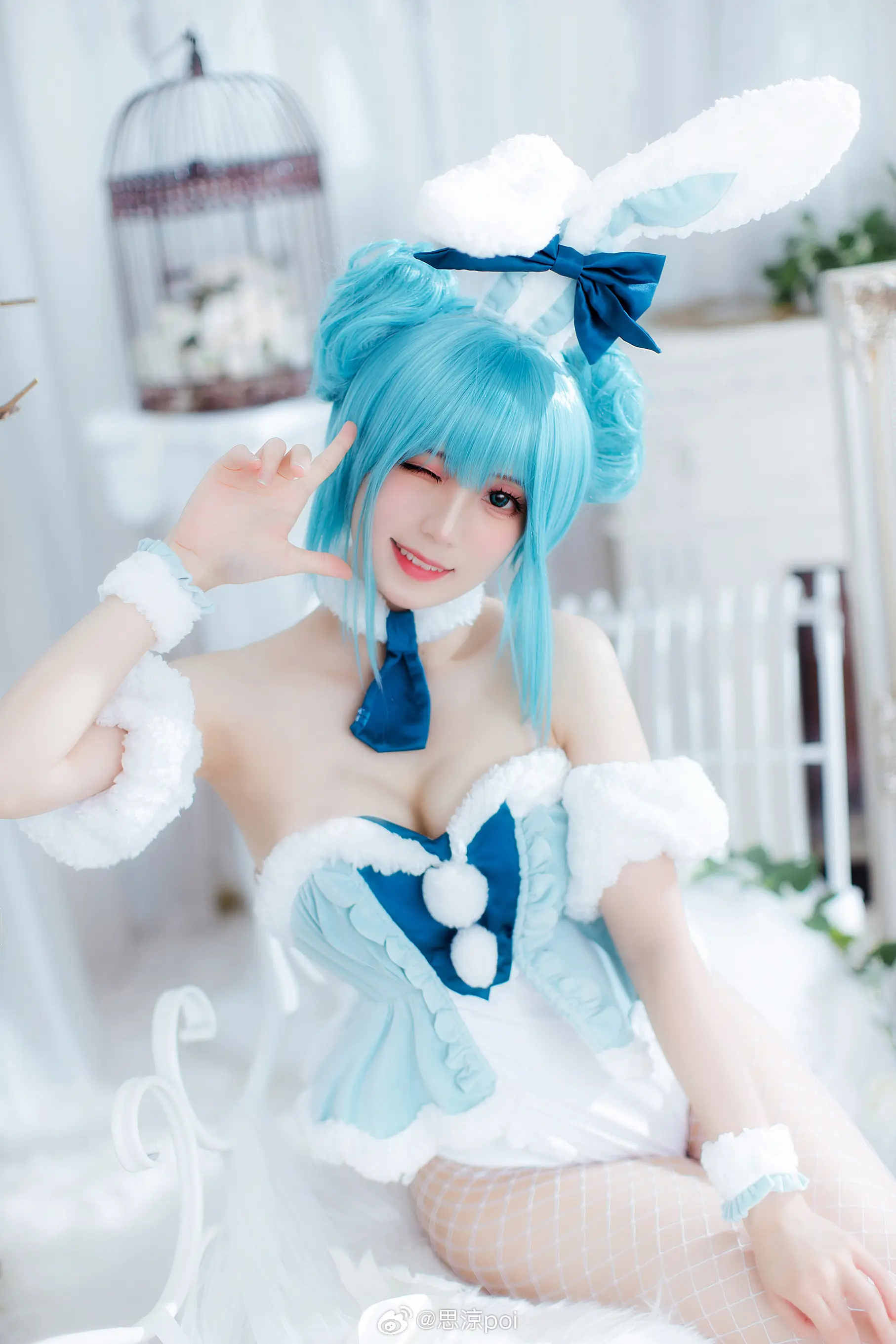 周五来点的初音未来兔兔装~ 初音未来@思涼poi-公众号小姨ai