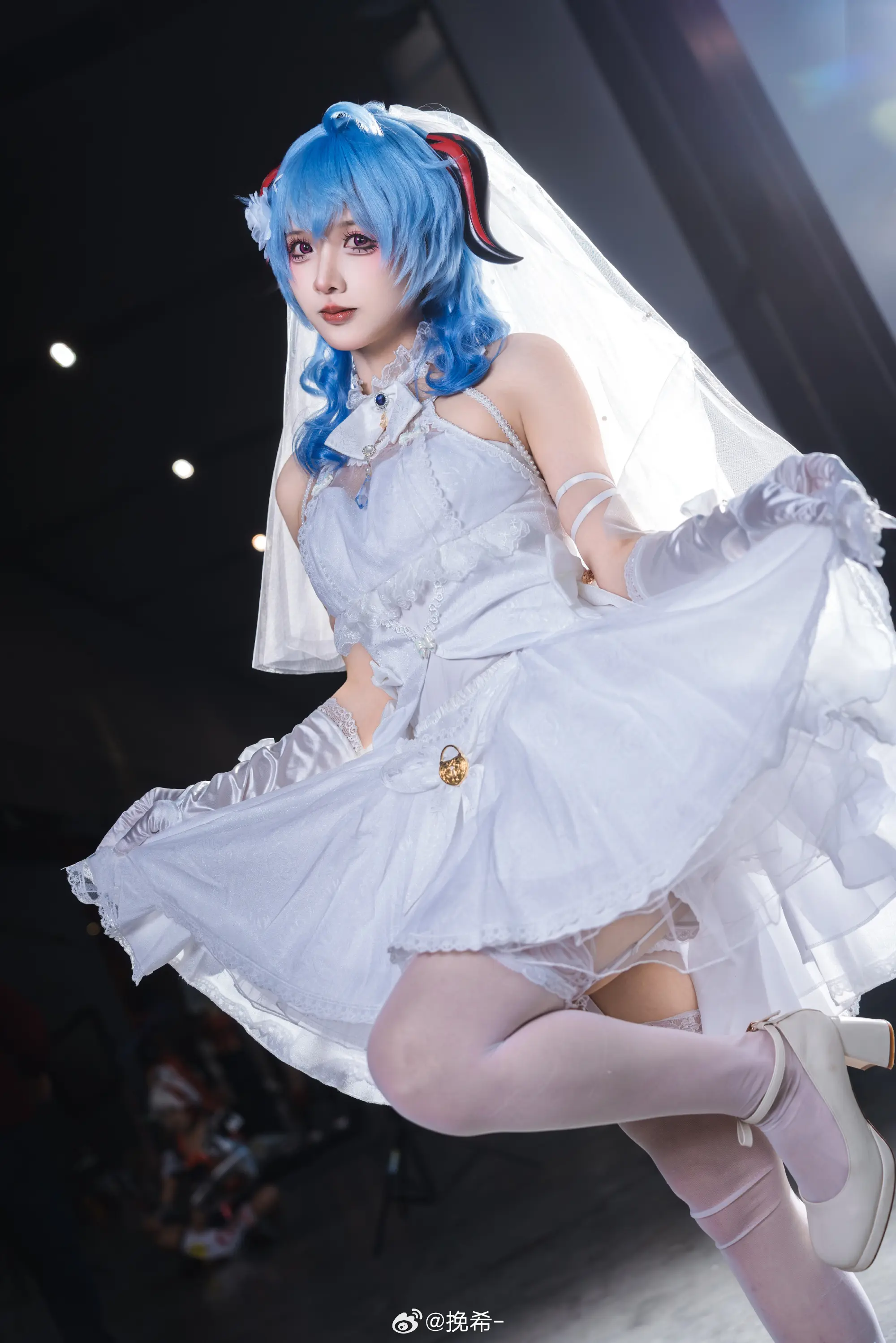 COSPLAY 甘雨花嫁场照  原神 甘雨@挽希--公众号小姨ai