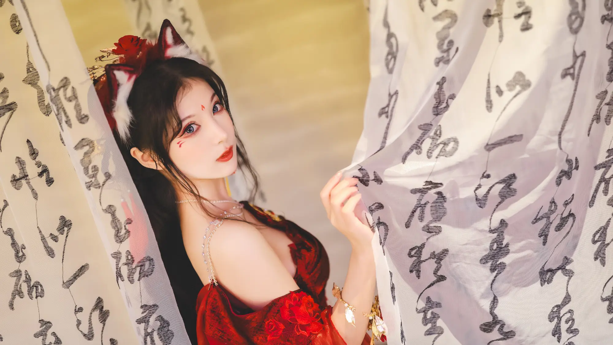 祝大家新的一年也美美哒赚钱 逆水寒@-婉Yue- COSPLAY-第3张