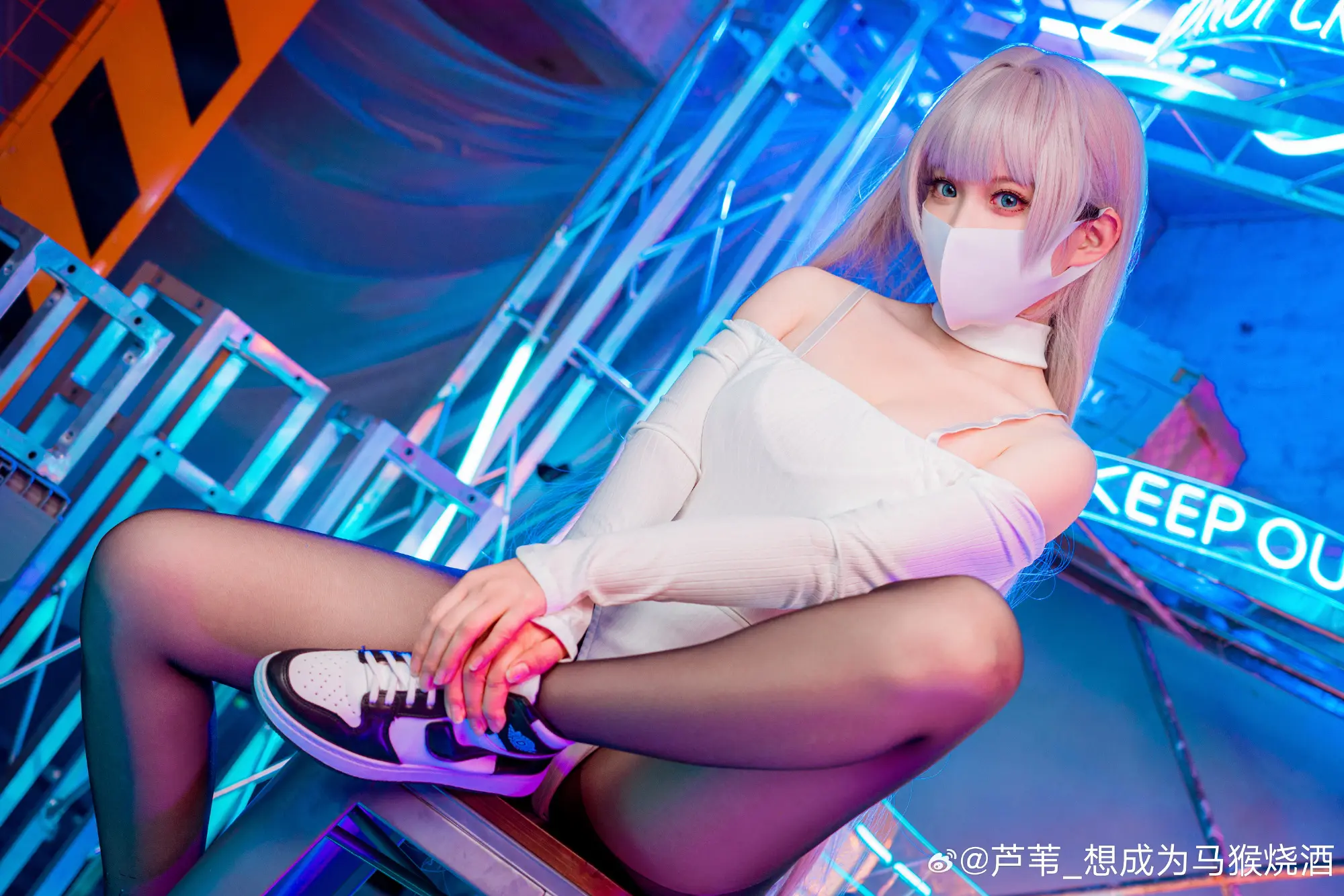 cosplay 运动鞋x高开衩x口罩@芦苇_想成为马猴烧酒 COSPLAY-第5张
