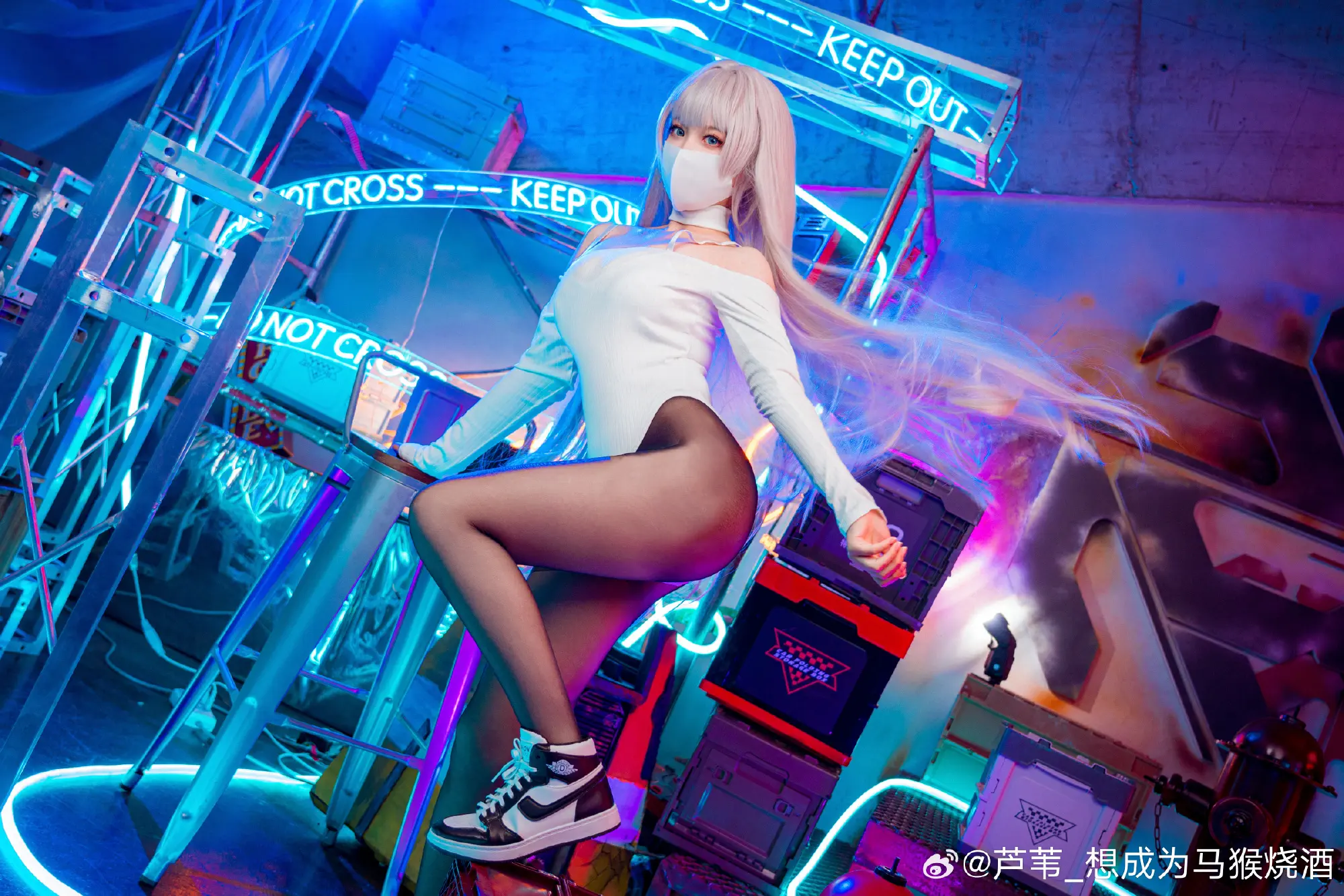 cosplay 运动鞋x高开衩x口罩@芦苇_想成为马猴烧酒 COSPLAY-第2张