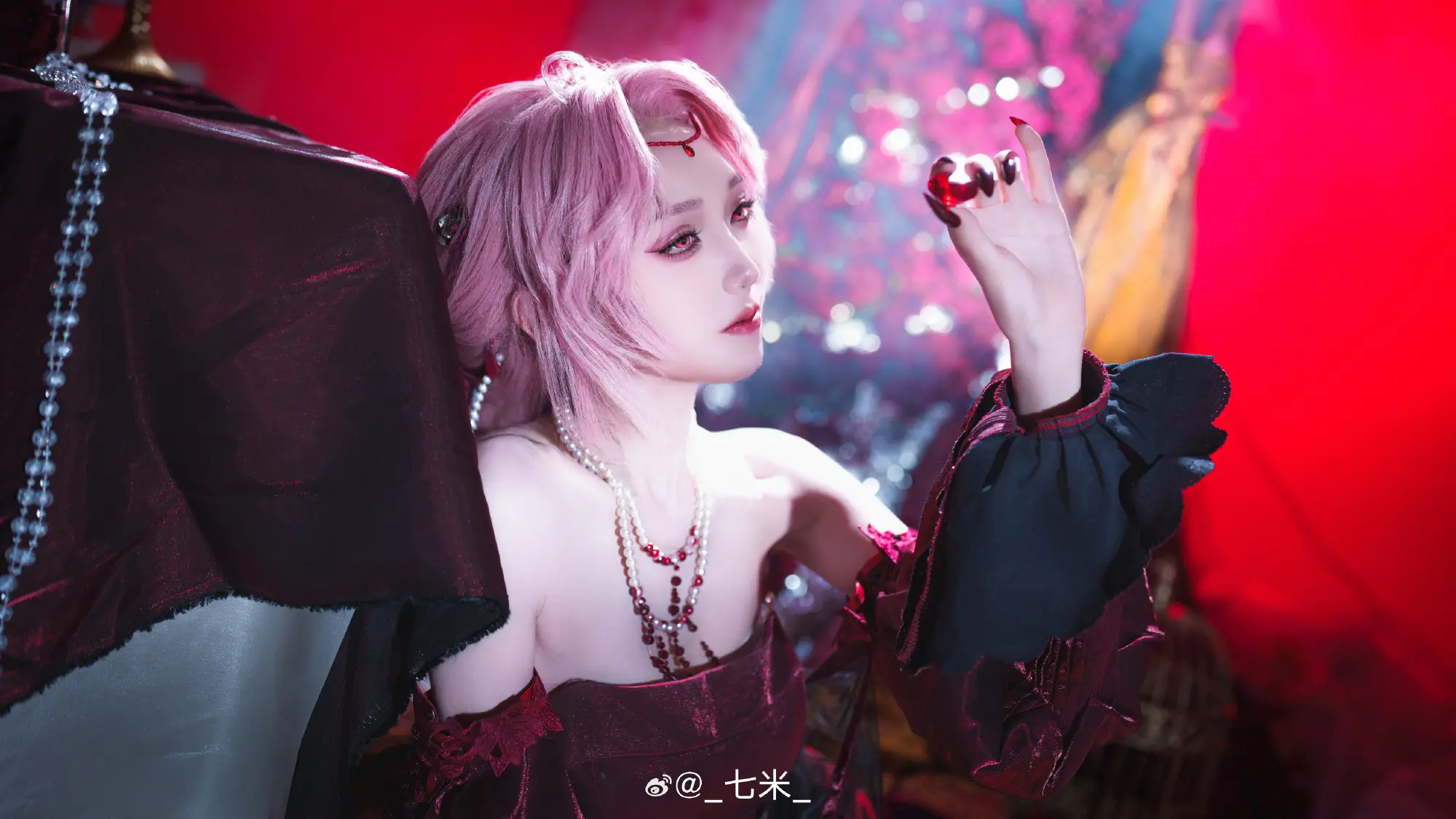 COSPLAY  一起来喝一杯么～？放心吧局长——这只是石榴汁而已。 无期迷途 切尔西伯爵·月隐奢情@_七米_ COSPLAY-第3张