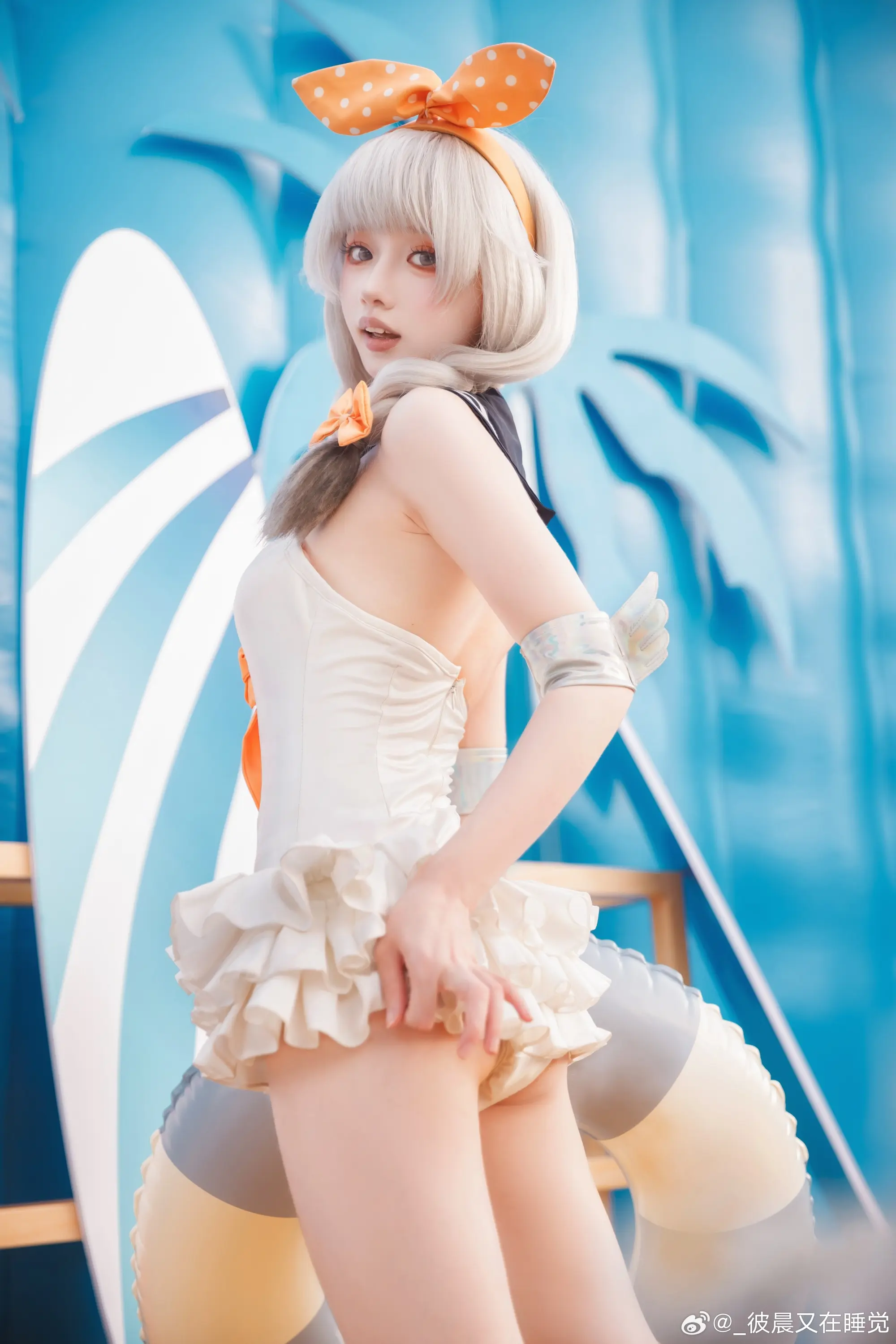 COSPLAY 这才不是穿给指挥官看的呢！  碧蓝航线@_彼晨又在睡觉-公众号小姨ai