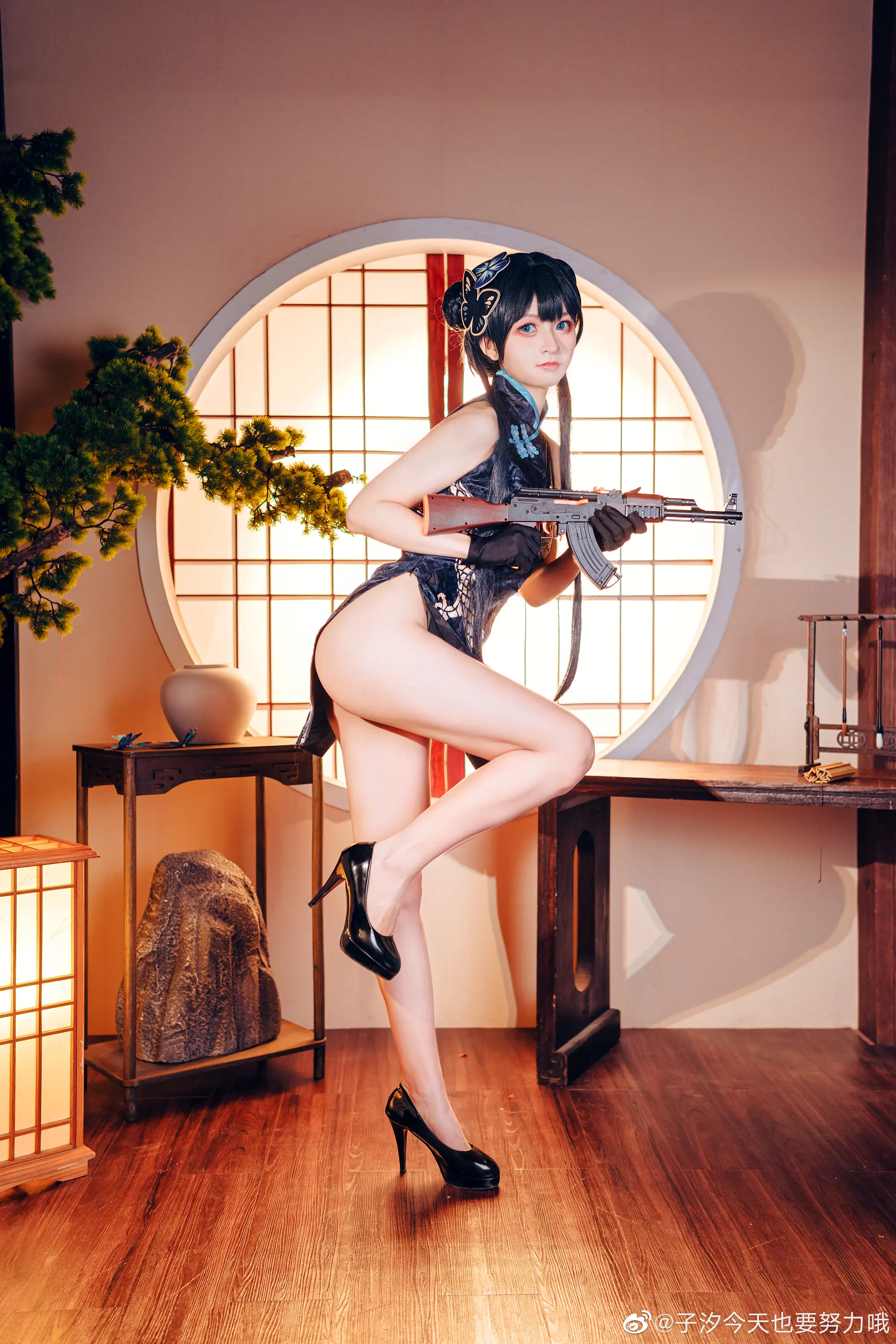 不要小看萝莉，其实我很能打的。碧蓝档案@子汐今天也要努力哦-公众号小姨ai