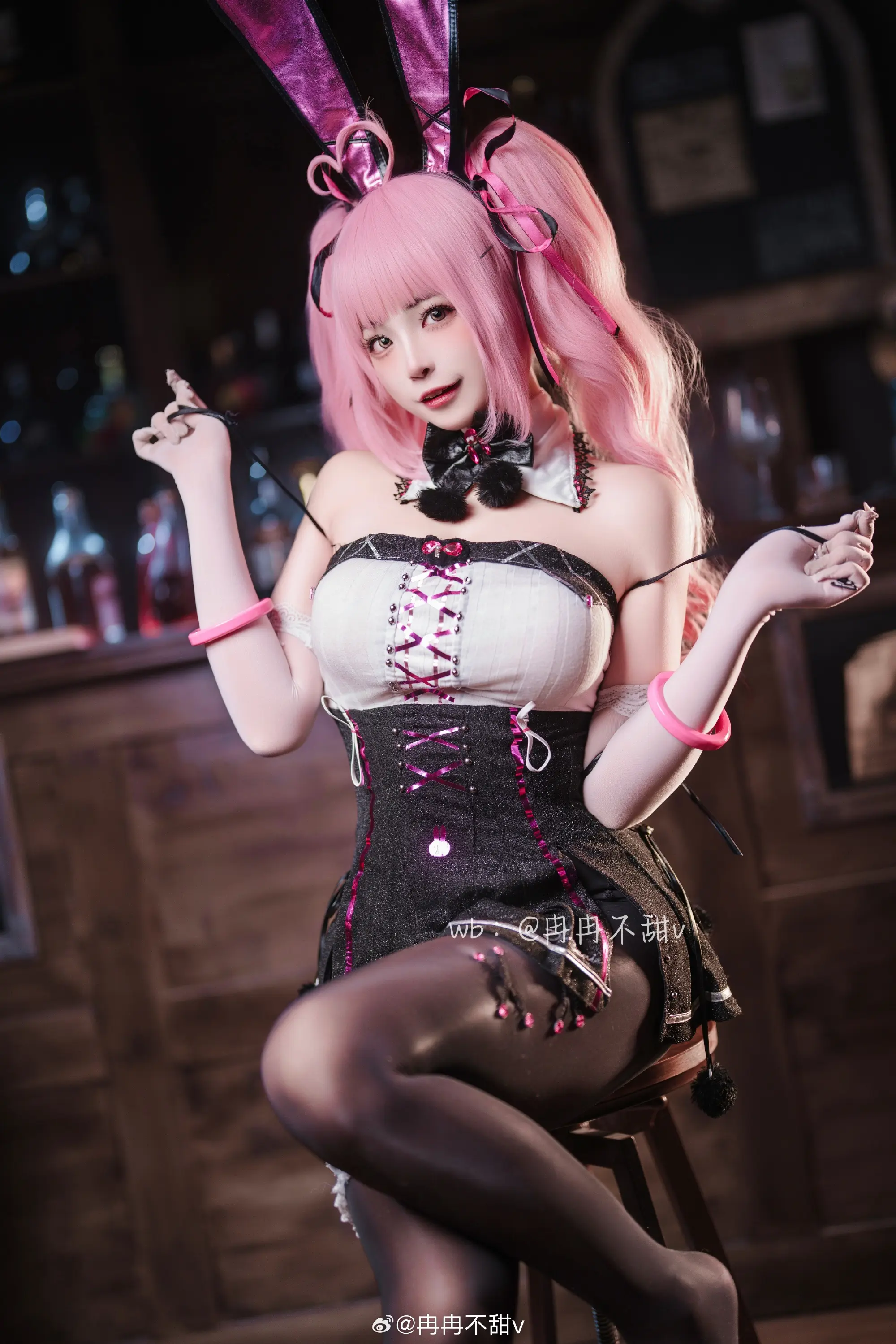 COSPLAY 卡提娜这身新衣服怎么样？💗 交错战线@冉冉不甜v-公众号小姨ai