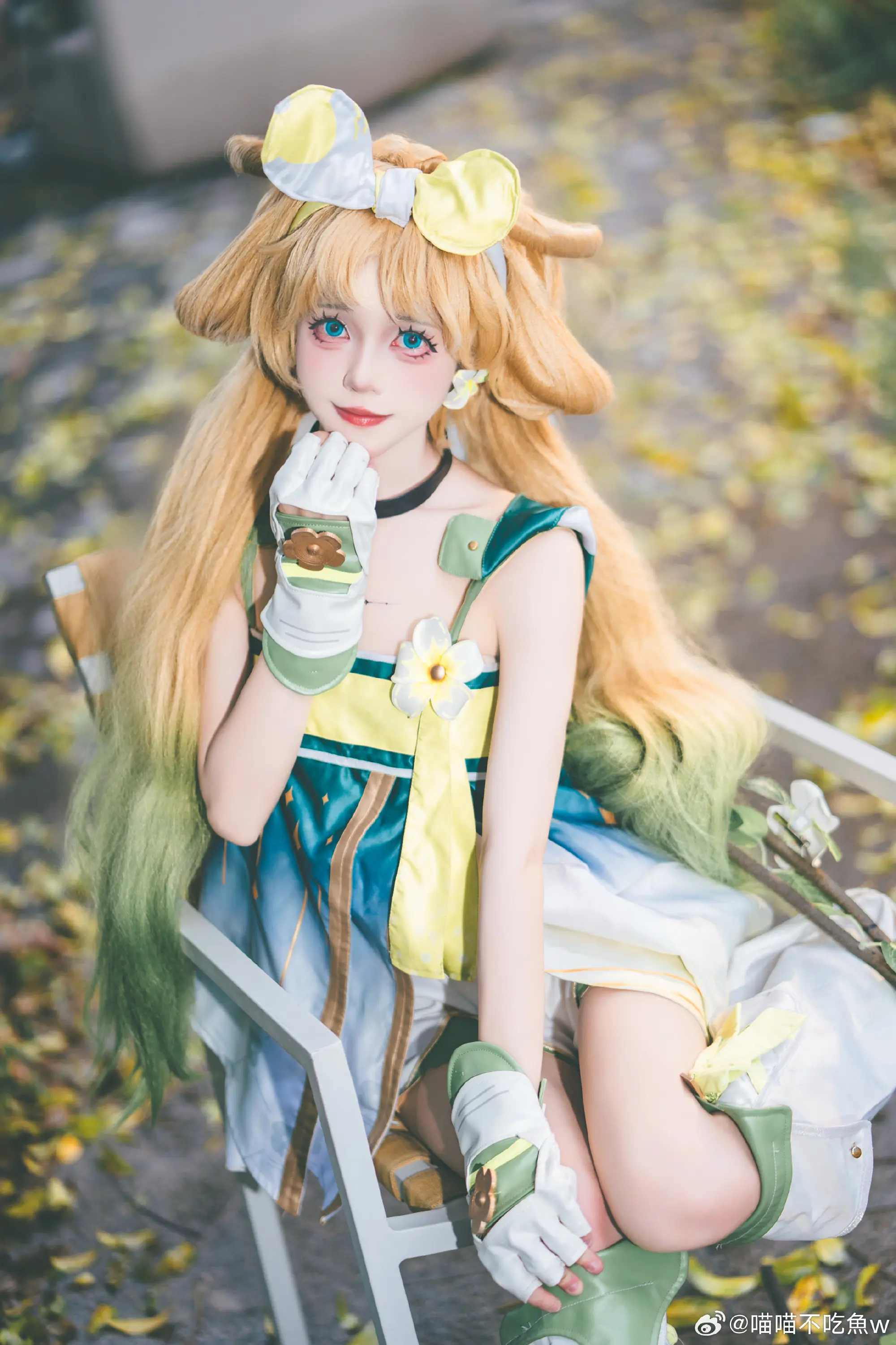 COSPLAY 小蒲公英来啰🍀 鸣潮 维里奈@喵喵不吃魚w-公众号小姨ai