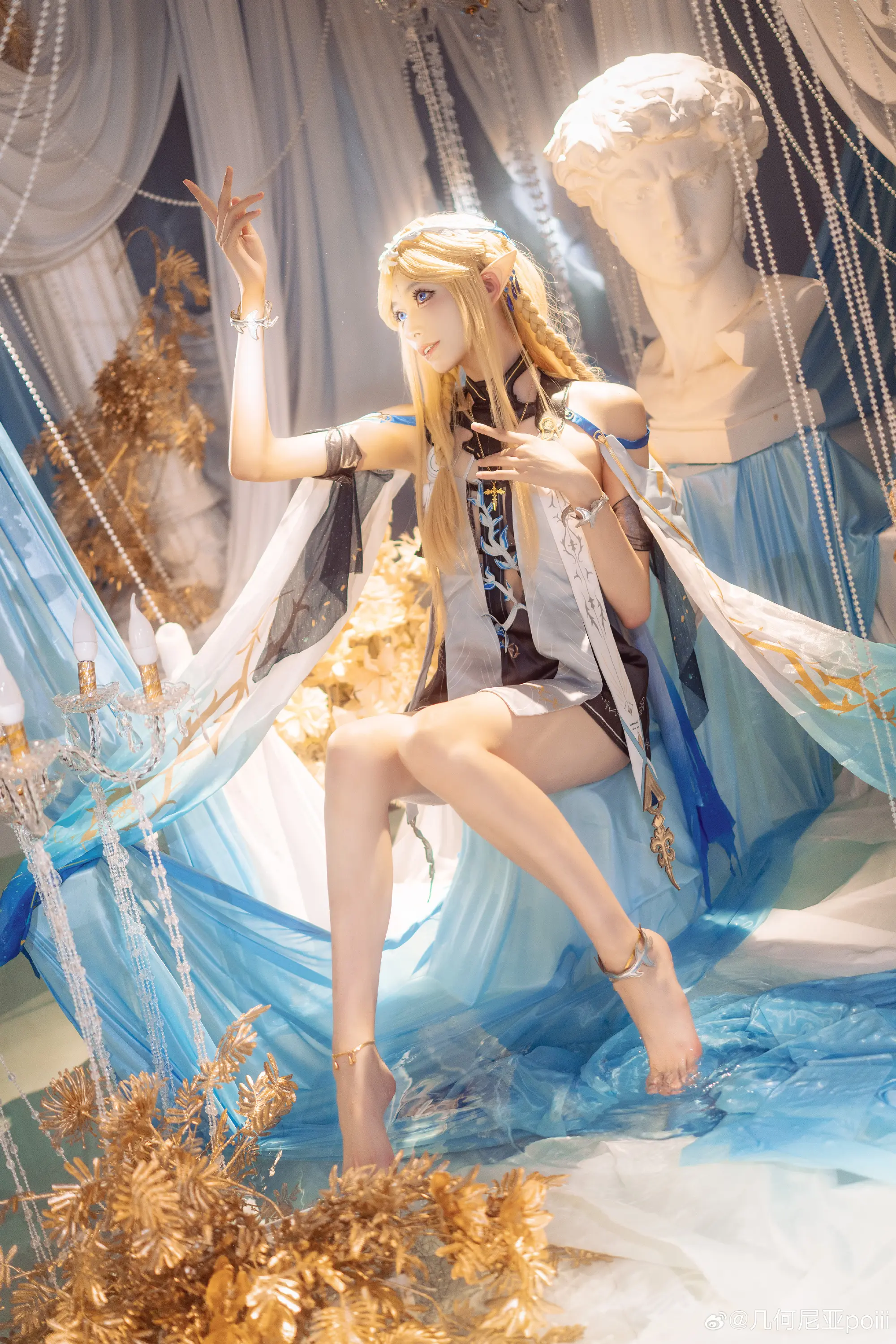 动漫Coser@几何尼亚poiii 鸣潮-公众号小姨ai