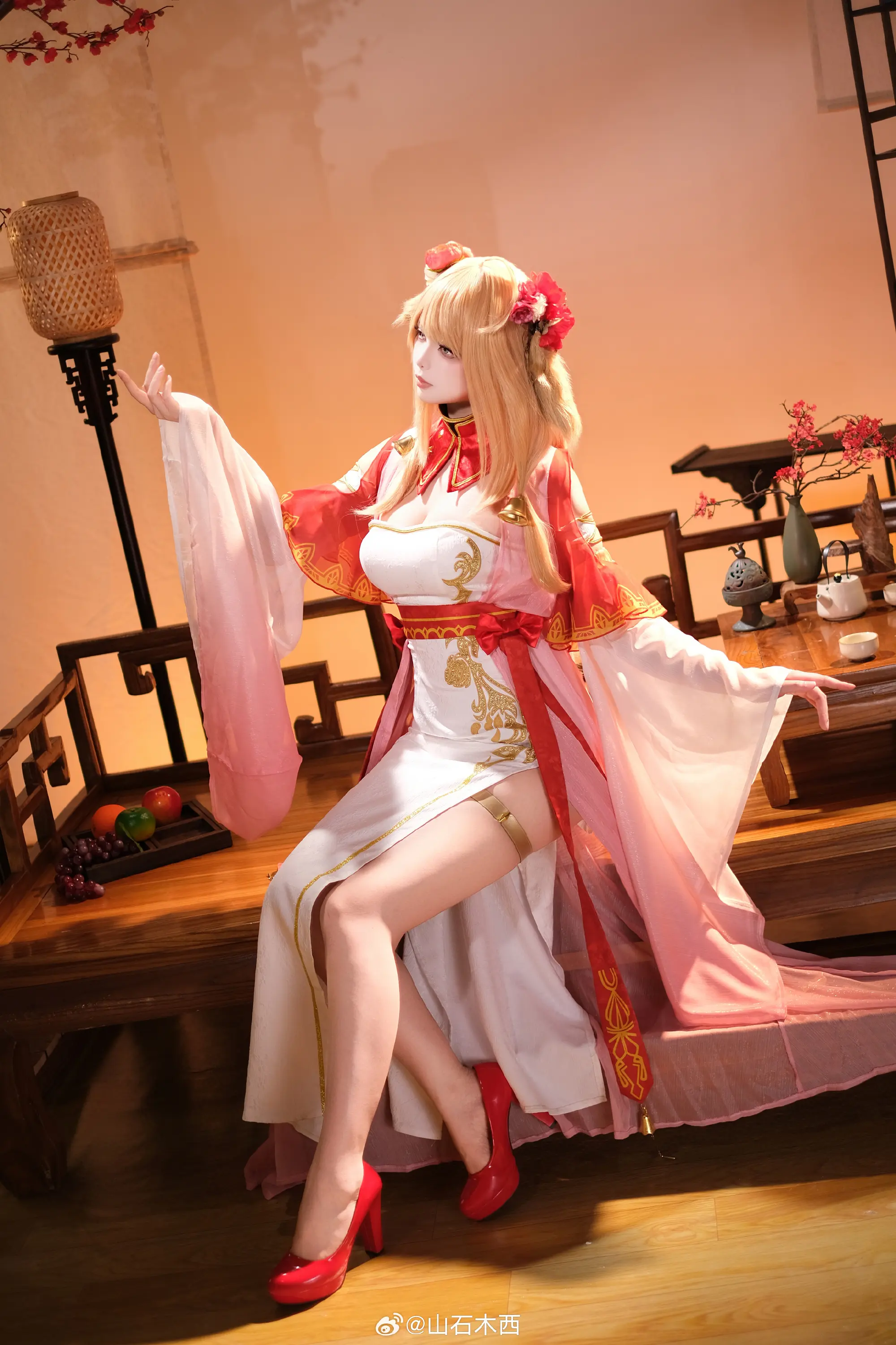 cosplay 狐妖小红娘 涂山红红 金羽华裳@山石木西-公众号小姨ai
