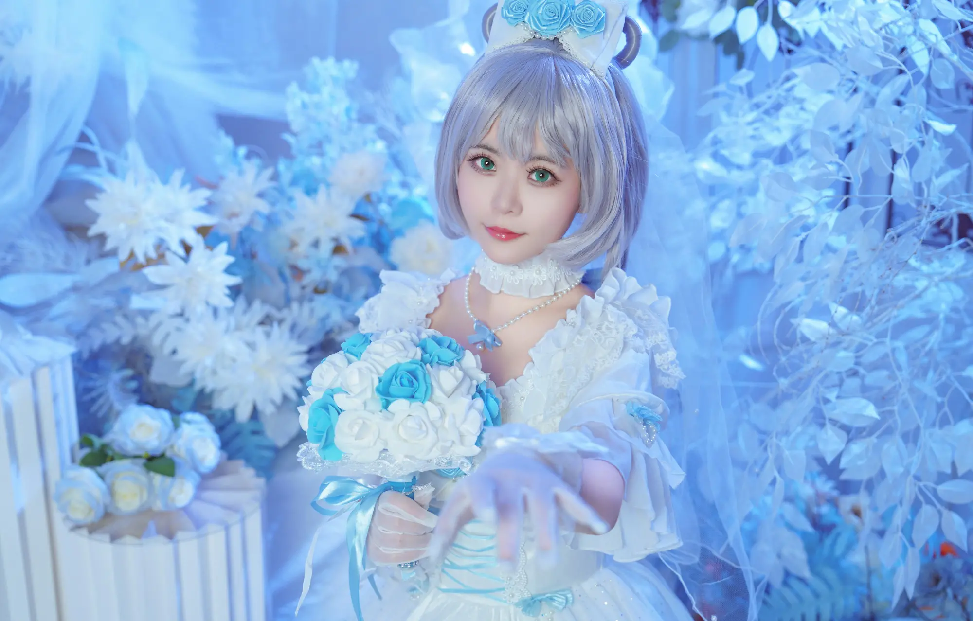 洛天依蔷薇花嫁cosplay-公众号小姨ai