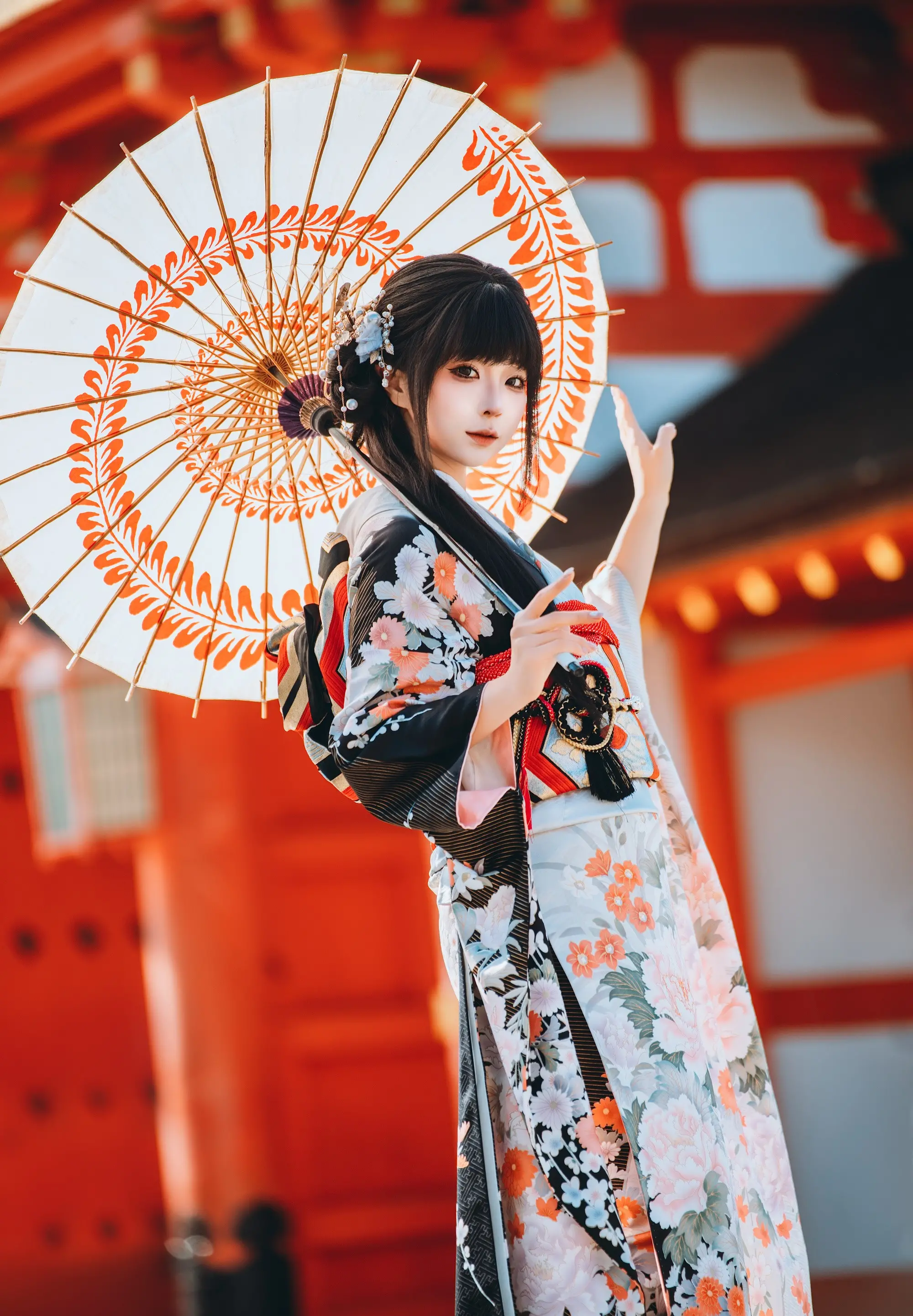 《秋寻》红和服少女写真-公众号小姨ai