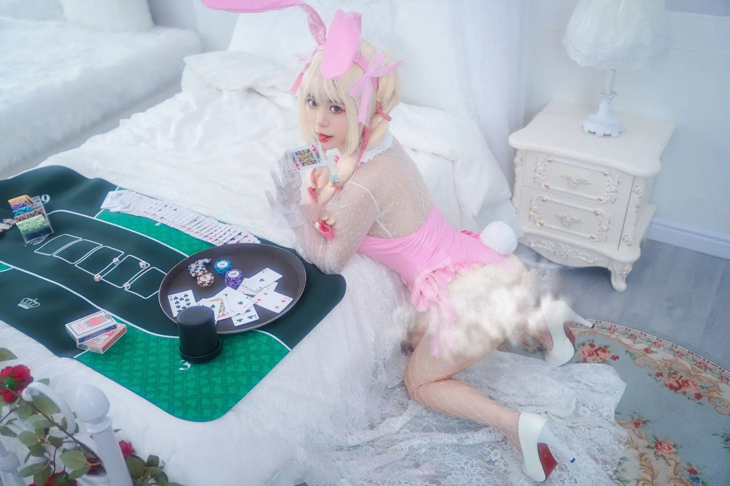 马卡龙兔女郎cosplay-公众号小姨ai