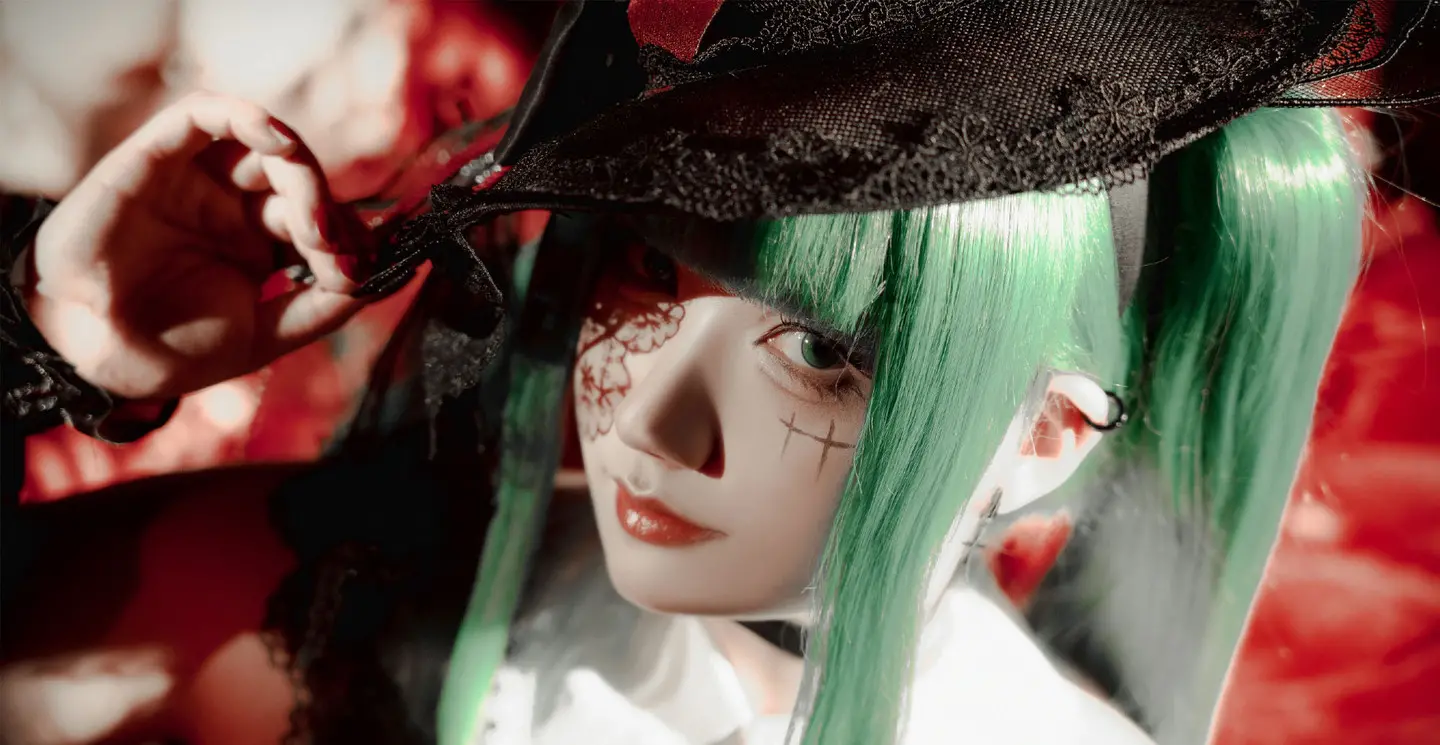 初音未来 • 提灯魔女-公众号小姨ai